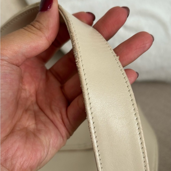 Vintage Holt Renfrew Bag - Picture 5 of 9